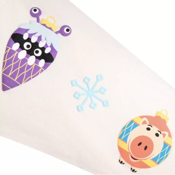 DISNEY PIXAR 2022 CHRISTMAS CHECKERED SPIRIT JERSEY Adult Small - Picture 6 of 13